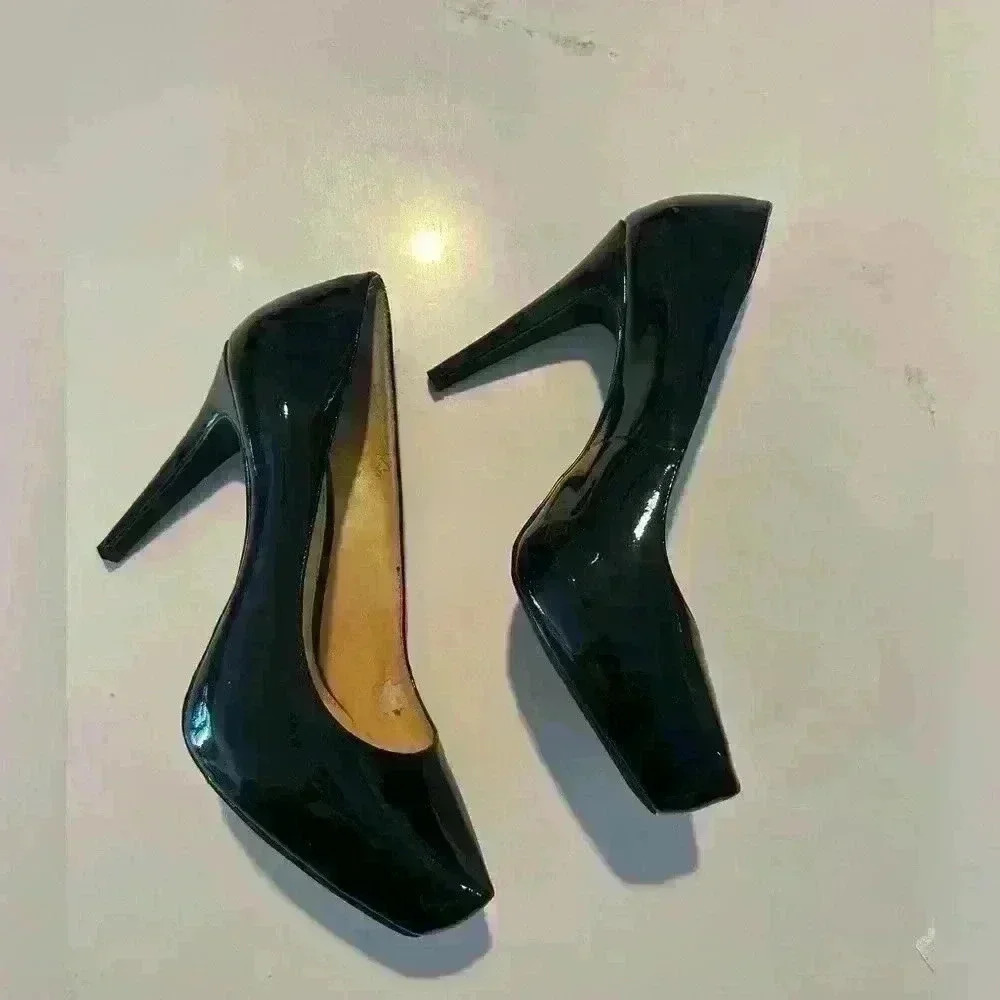 Gianni Bini Patent Black Pumps, Size 8 1/2